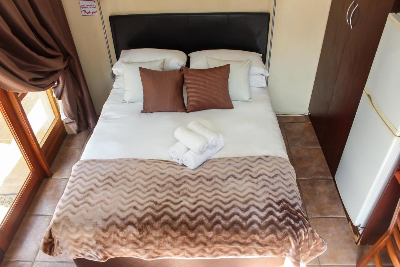 Echo Garden Guesthouse Rustenburg Luaran gambar
